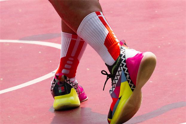 匹克帕克7代實(shí)戰(zhàn)測評(píng) 帕克七代腳感怎么樣 匹克帕克7代實(shí)戰(zhàn)測評(píng) 帕克七代腳感怎么樣