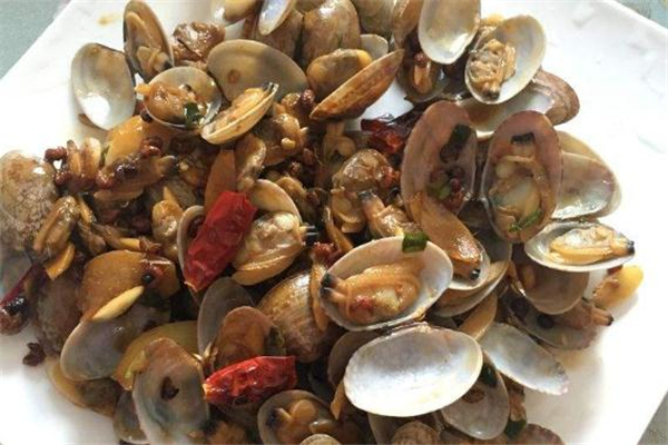 吃了花甲胃疼是怎么回事 吃了花甲胃絞痛怎么辦 吃了花甲胃疼是怎么回事 吃了花甲胃絞痛怎么辦