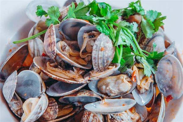 花甲不用鹽水泡會(huì)死嗎 花甲用鹽水泡多久開口 花甲不用鹽水泡會(huì)死嗎 花甲用鹽水泡多久開口