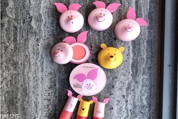 2019豬年限定彩妝產(chǎn)品哪款好 這些豬年限定款再不買就晚了 2019豬年限定彩妝產(chǎn)品哪款好 這些豬年限定款再不買就晚了