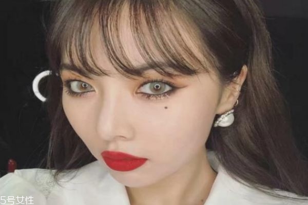 泫雅紫色妝容教程 金泫雅ins最新妝容 泫雅紫色妝容教程 金泫雅ins最新妝容