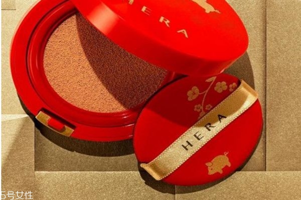 2019豬年限定彩妝產(chǎn)品哪款好 這些豬年限定款再不買就晚了 2019豬年限定彩妝產(chǎn)品哪款好 這些豬年限定款再不買就晚了