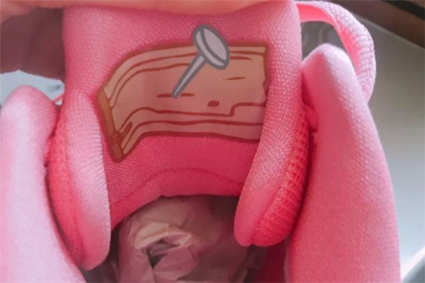 耐克歐文5海綿寶寶開箱測評 kyrie5海綿寶寶派大星實物 耐克歐文5海綿寶寶開箱測評 kyrie5海綿寶寶派大星實物