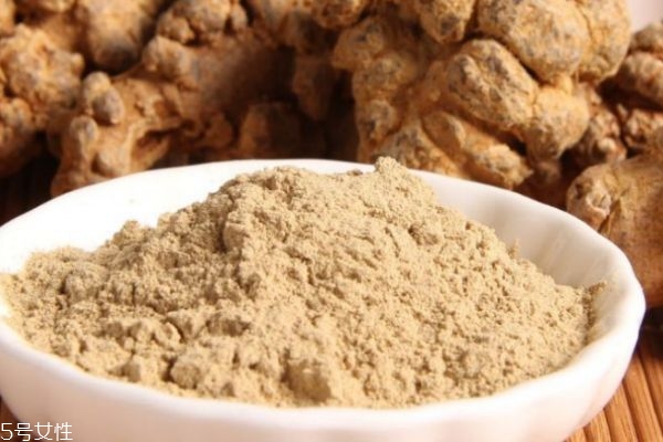 老人可以吃三七粉嗎 老人吃三七粉有什么作用呢 老人可以吃三七粉嗎 老人吃三七粉有什么作用呢