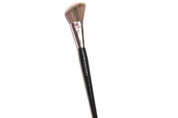 腮紅刷選什么形狀的 腮紅刷怎么選 腮紅刷選什么形狀的 腮紅刷怎么選