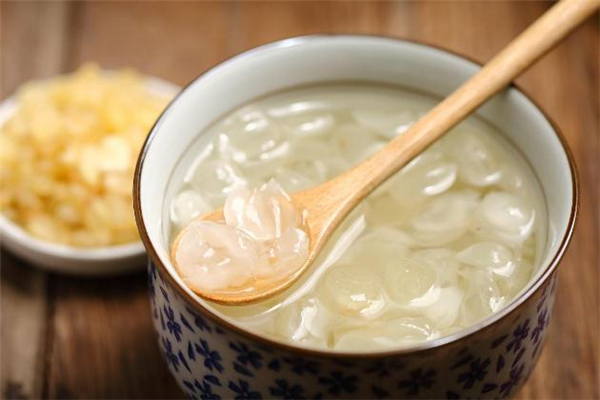 皂角米和燕窩可以一起燉嗎 皂角米和燕窩的做法 皂角米和燕窩可以一起燉嗎 皂角米和燕窩的做法