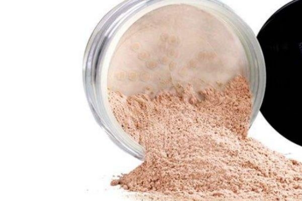 用刷子怎么取散粉 正確使用刷子上散粉 用刷子怎么取散粉 正確使用刷子上散粉