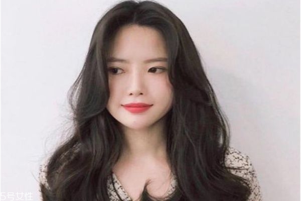 氣墊燙適合什么臉型 氣墊燙是熱燙還是冷燙 氣墊燙適合什么臉型 氣墊燙是熱燙還是冷燙