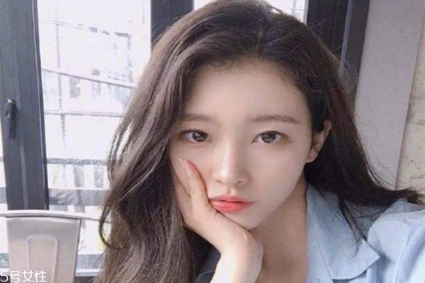 氣墊燙是燙發(fā)根嗎 普通的理發(fā)店能做氣墊燙嗎 氣墊燙是燙發(fā)根嗎 普通的理發(fā)店能做氣墊燙嗎