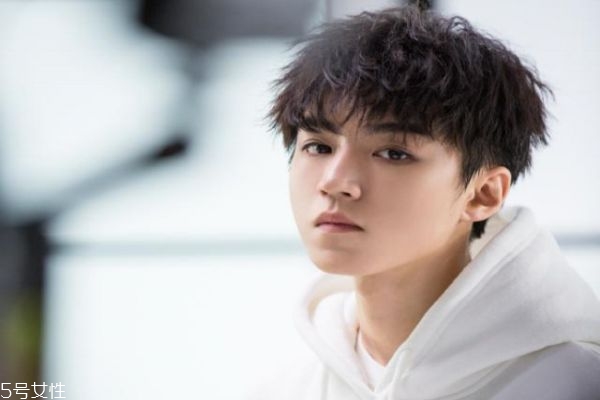 錫紙燙怎么才不炸毛 錫紙燙太炸了怎么處理 錫紙燙怎么才不炸毛 錫紙燙太炸了怎么處理