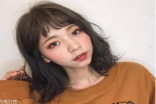 線條燙是什么樣子 線條燙發(fā)型圖片 線條燙是什么樣子 線條燙發(fā)型圖片