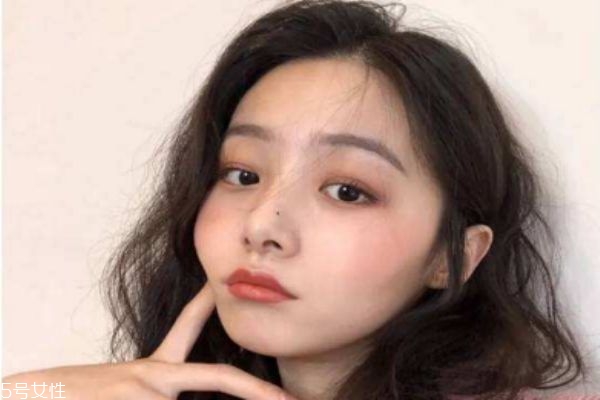 氣墊燙適合什么人 氣墊燙和紋理燙的區(qū)別 氣墊燙適合什么人 氣墊燙和紋理燙的區(qū)別