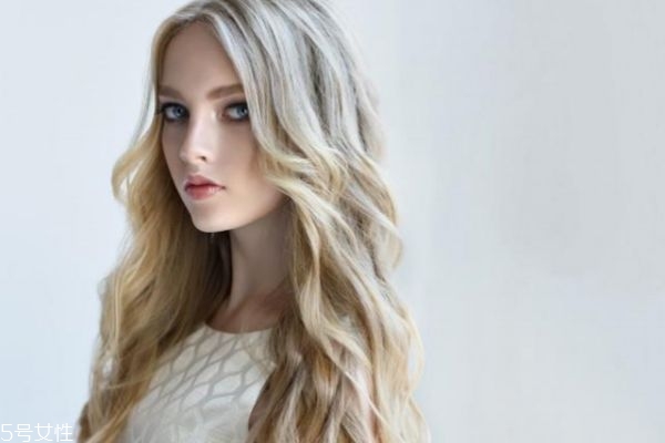 氣墊bb用什么卸妝好 使用氣墊bb的誤區(qū) 氣墊bb用什么卸妝好 使用氣墊bb的誤區(qū)