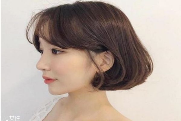 氣墊燙大概要多長時間 氣墊燙短發(fā)圖片 氣墊燙大概要多長時間 氣墊燙短發(fā)圖片