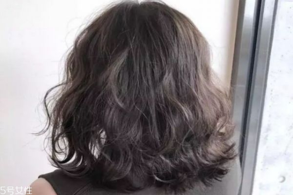 線條燙是什么樣子 線條燙發(fā)型圖片 線條燙是什么樣子 線條燙發(fā)型圖片