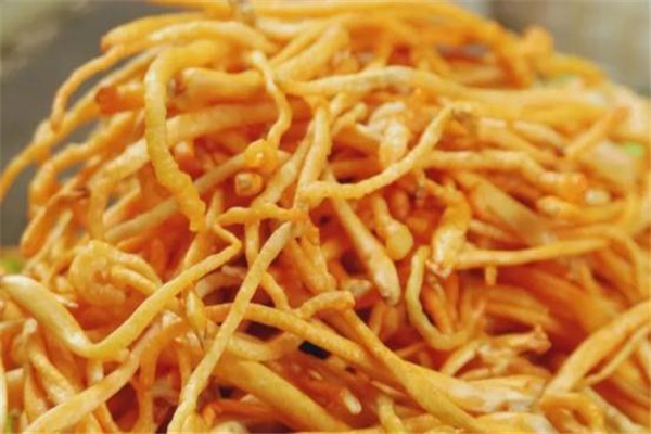 蟲(chóng)草花能長(zhǎng)期吃嗎 蟲(chóng)草花能長(zhǎng)期泡水喝嗎