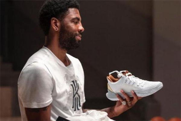 耐克歐文low2珊迪什么時(shí)候發(fā)售 歐文low2珊迪多少錢 耐克歐文low2珊迪什么時(shí)候發(fā)售 歐文low2珊迪多少錢