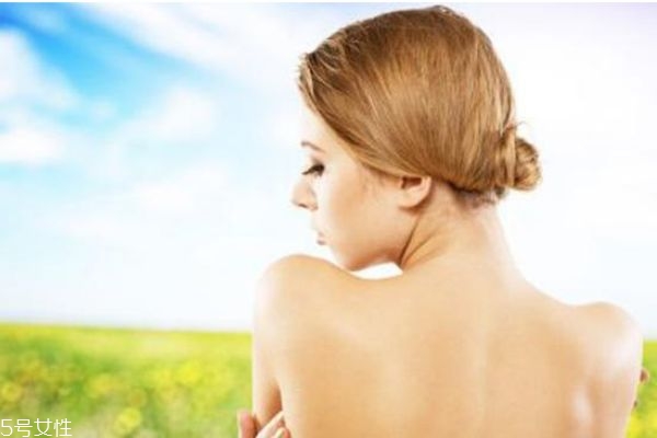 什么是精油開背 哪些人適合精油開背 什么是精油開背 哪些人適合精油開背