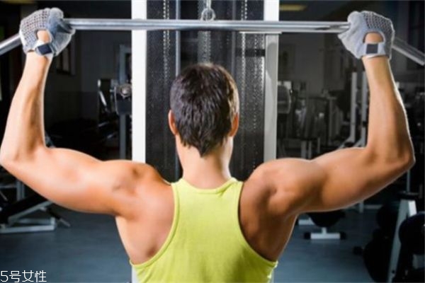 第一次去健身房怎么練 健身需要準(zhǔn)備什么 第一次去健身房怎么練 健身需要準(zhǔn)備什么