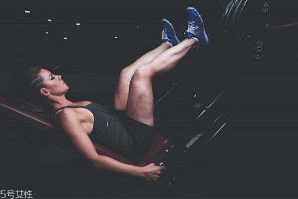 第一次去健身房怎么練 健身需要準(zhǔn)備什么 第一次去健身房怎么練 健身需要準(zhǔn)備什么