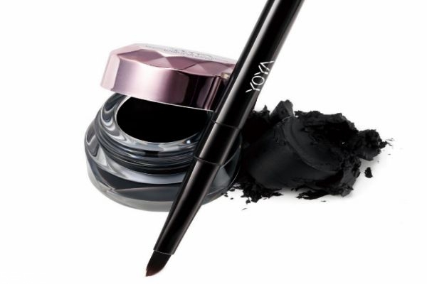 眼線液和眼線膏有什么區(qū)別呢 新手適合用什么畫眼線呢 眼線液和眼線膏有什么區(qū)別呢 新手適合用什么畫眼線呢