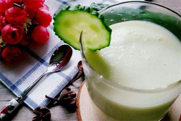 黃瓜汁能減肥嗎 黃瓜汁什么時候喝最好 黃瓜汁能減肥嗎 黃瓜汁什么時候喝最好