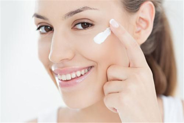 不擦護膚品皮膚會更好嗎 基本上沒有這個說法 不擦護膚品皮膚會更好嗎 基本上沒有這個說法