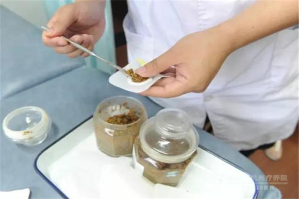 三伏貼起泡是什么原因 三伏貼起泡好還是不好 三伏貼起泡是什么原因 三伏貼起泡好還是不好