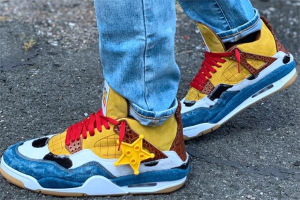 aj4玩具總動(dòng)員在哪買 aj4胡迪配色是真的嗎