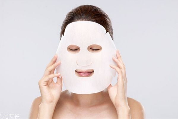 敷面膜一定要躺著嗎 面膜坐著敷和躺著敷的區(qū)別 敷面膜一定要躺著嗎 面膜坐著敷和躺著敷的區(qū)別