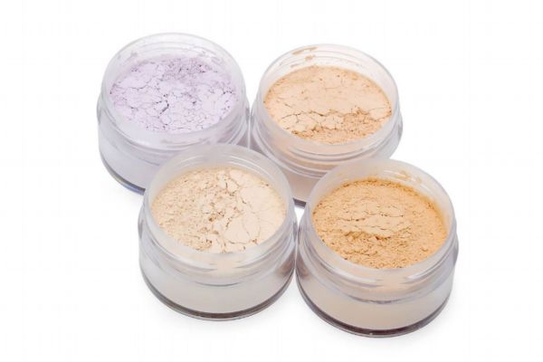 抹了水乳后直接撲散粉 素顏可以用散粉嗎 抹了水乳后直接撲散粉 素顏可以用散粉嗎