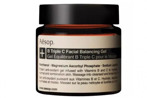 乳液和面霜哪個(gè)適合痘痘肌 適合痘痘肌的護(hù)膚品 乳液和面霜哪個(gè)適合痘痘肌 適合痘痘肌的護(hù)膚品