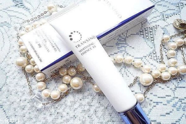 夏季美白精華什么牌子好 這些讓你白過夏天 夏季美白精華什么牌子好 這些讓你白過夏天