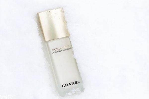 夏季美白精華什么牌子好 這些讓你白過夏天 夏季美白精華什么牌子好 這些讓你白過夏天