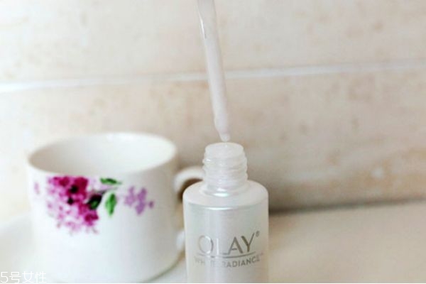 22歲用什么護膚品好 適合22歲女生用的護膚品 22歲用什么護膚品好 適合22歲女生用的護膚品