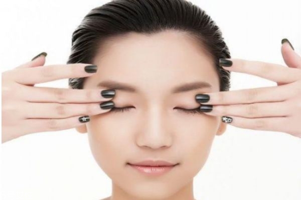 應(yīng)該如何挑選眼霜 針對不同問題挑選適合的眼霜 應(yīng)該如何挑選眼霜 針對不同問題挑選適合的眼霜