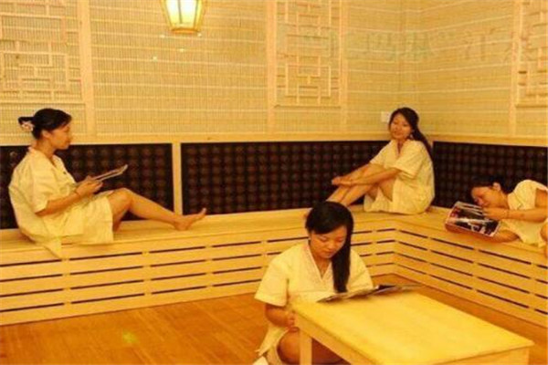 化妝能汗蒸嗎 化妝汗蒸對皮膚有害 化妝能汗蒸嗎 化妝汗蒸對皮膚有害