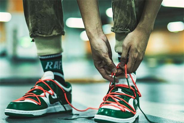 off white聯(lián)名nike dunk low發(fā)售時間 最新上腳效果曝光 off white聯(lián)名nike dunk low發(fā)售時間 最新上腳效果曝光