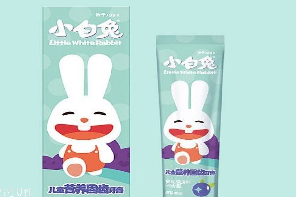 兒童牙膏和成人牙膏有什么區(qū)別呢 牙膏到底要不要含氟呢 兒童牙膏和成人牙膏有什么區(qū)別呢 牙膏到底要不要含氟呢