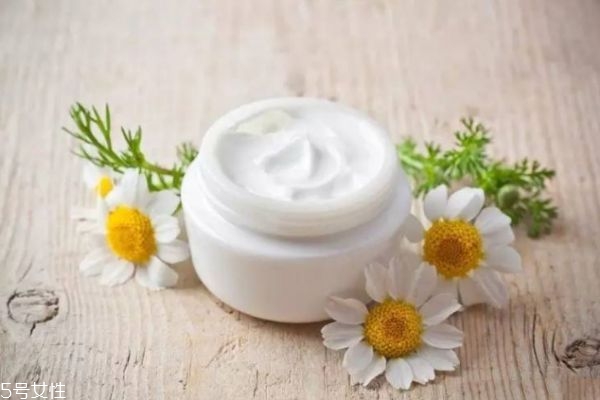 自制護(hù)膚品配方 教你自制手工護(hù)膚品 自制護(hù)膚品配方 教你自制手工護(hù)膚品