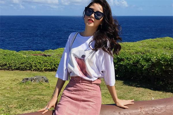 白色衣服上的油漬怎么去除 白色衣服沾上油漬怎么清洗 白色衣服上的油漬怎么去除 白色衣服沾上油漬怎么清洗