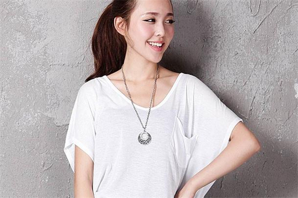 白色衣服可以用84泡嗎 白色衣服用84怎么洗 白色衣服可以用84泡嗎 白色衣服用84怎么洗