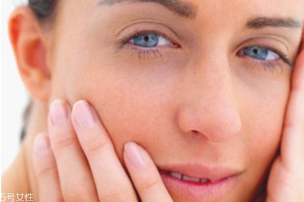 原液在哪個步驟涂抹 原液的作用 原液在哪個步驟涂抹 原液的作用