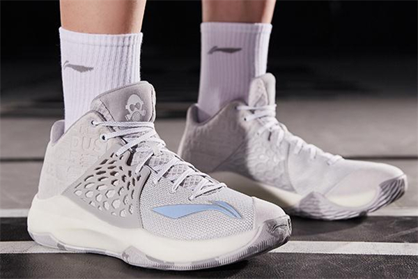 李寧音速7鞋帶怎么系 音速7鞋帶穿法 李寧音速7鞋帶怎么系 音速7鞋帶穿法