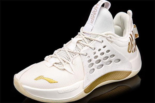 李寧音速7贊助版測評 音速7贊助版和普通版區(qū)別 李寧音速7贊助版測評 音速7贊助版和普通版區(qū)別