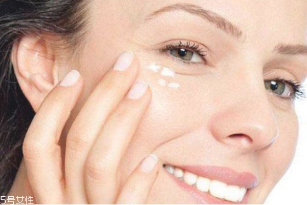 原液在哪個步驟涂抹 原液的作用 原液在哪個步驟涂抹 原液的作用