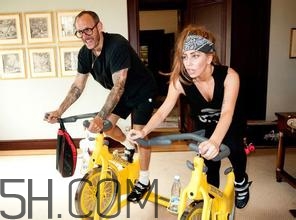 動(dòng)感單車是有氧運(yùn)動(dòng)還是無(wú)氧運(yùn)動(dòng)？動(dòng)感單車是要站起來(lái)騎嗎？