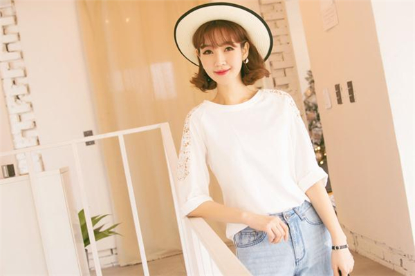 白色衣服上有黃斑怎么辦 白色衣服上的黃斑怎么洗