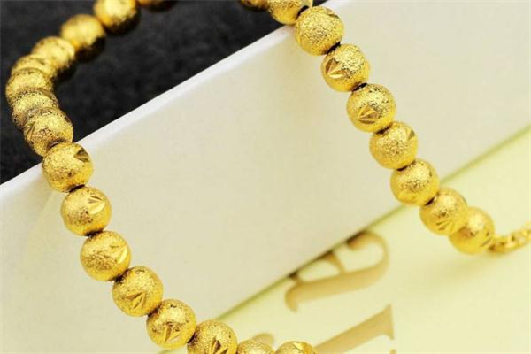 黃金手鏈軟的好還是硬的好 黃金手鏈買(mǎi)軟的還是硬的 黃金手鏈軟的好還是硬的好 黃金手鏈買(mǎi)軟的還是硬的