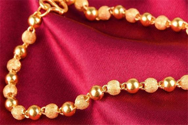 黃金手鏈軟的好還是硬的好 黃金手鏈買(mǎi)軟的還是硬的 黃金手鏈軟的好還是硬的好 黃金手鏈買(mǎi)軟的還是硬的